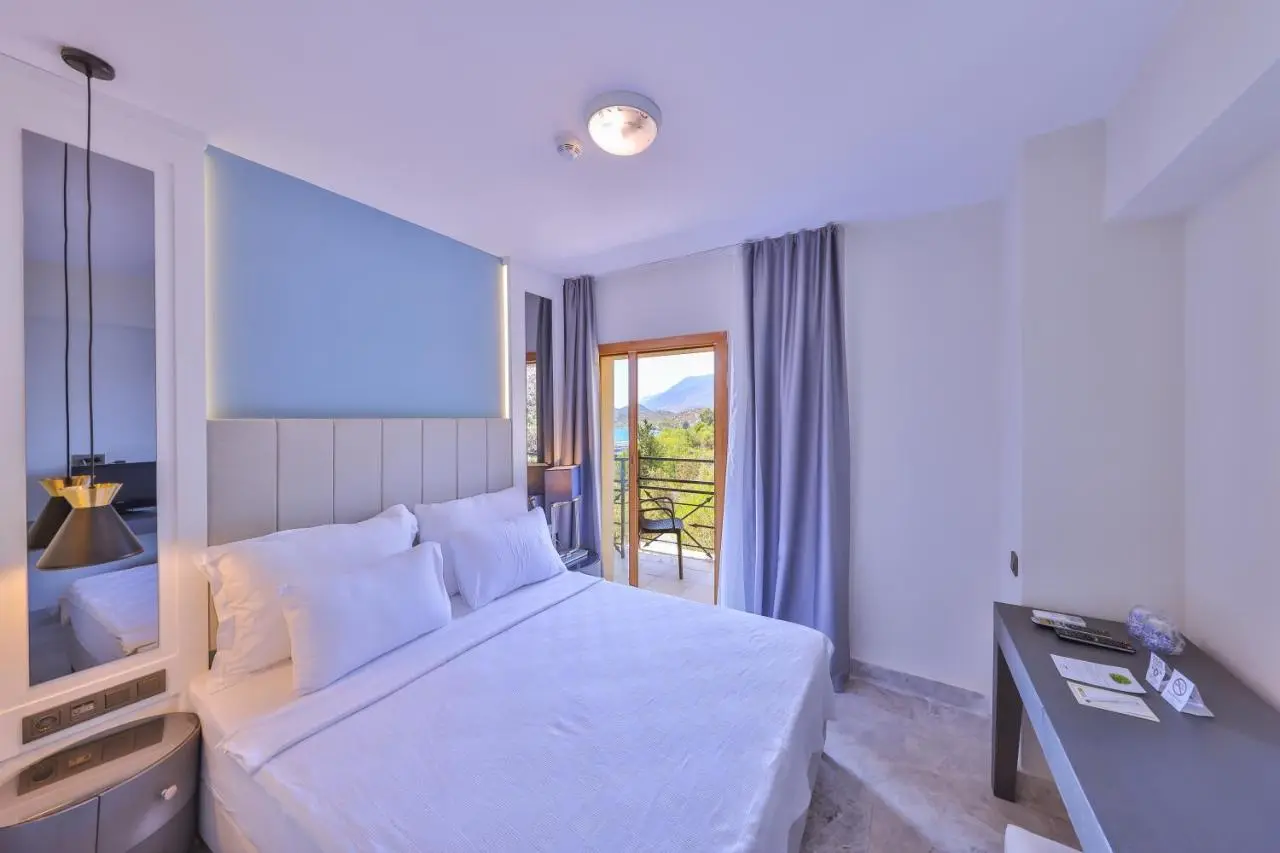 Hera Hotel