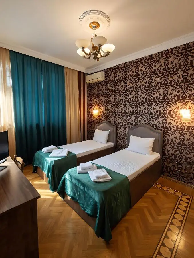Versailles Boutigue Hotel - Baku, Nizami Street
