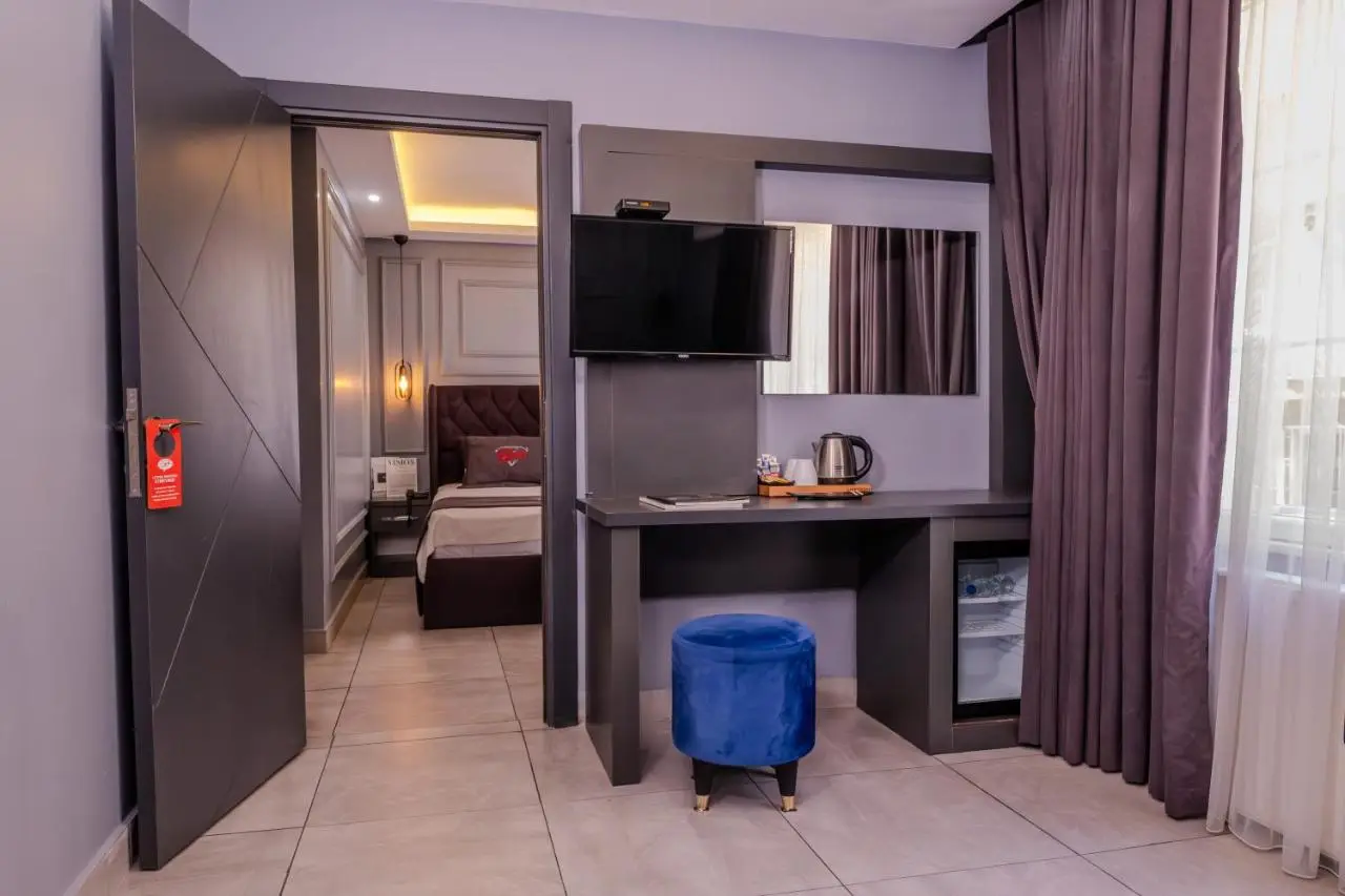 Ruby Hotel