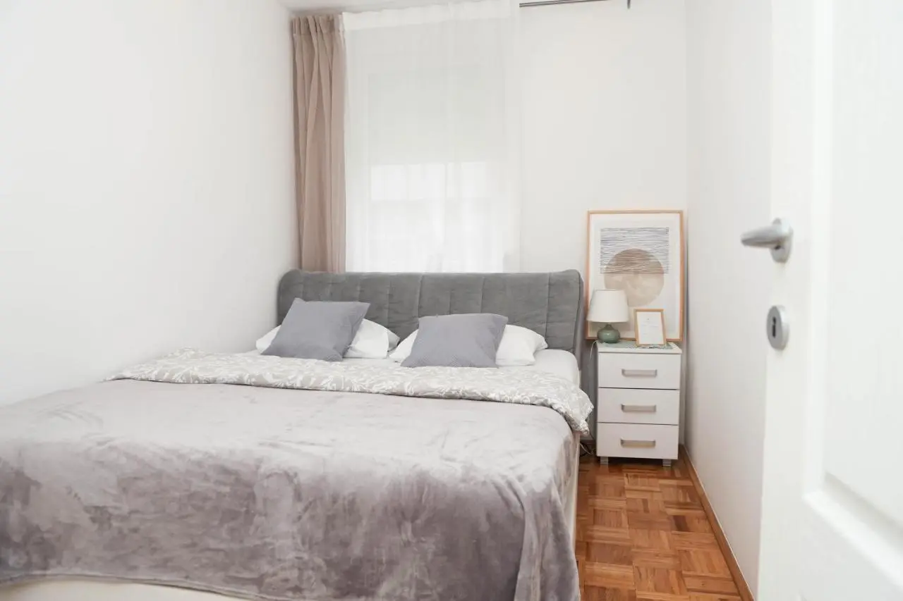 Ellena apartment