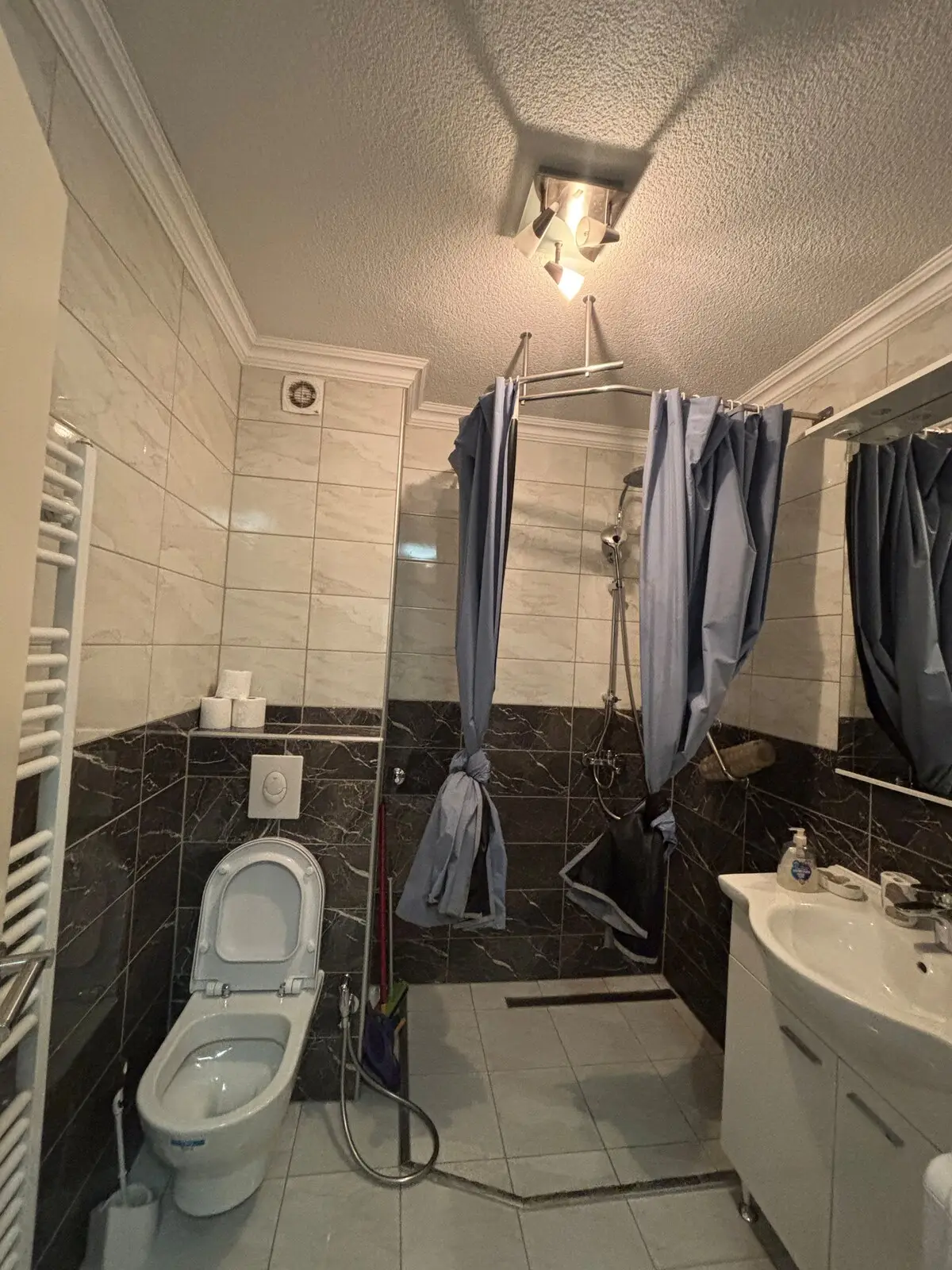 Apartment Adi