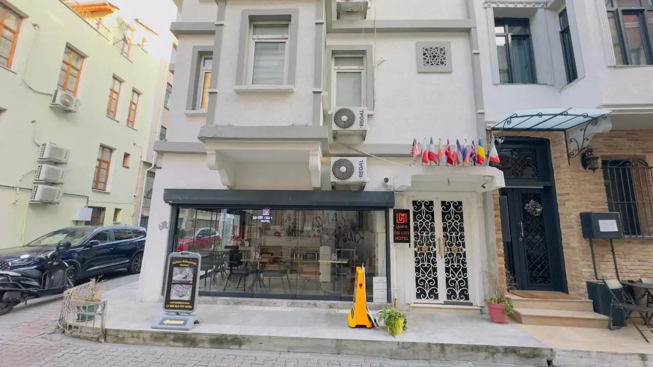 La Mer Old City Hotel