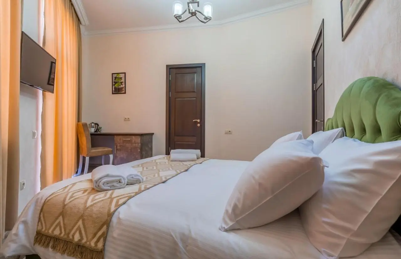 Golden Light Hotel