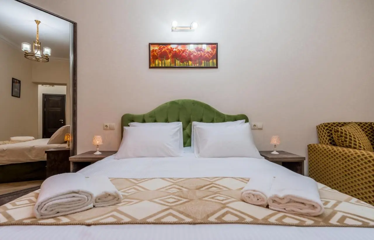 Golden Light Hotel