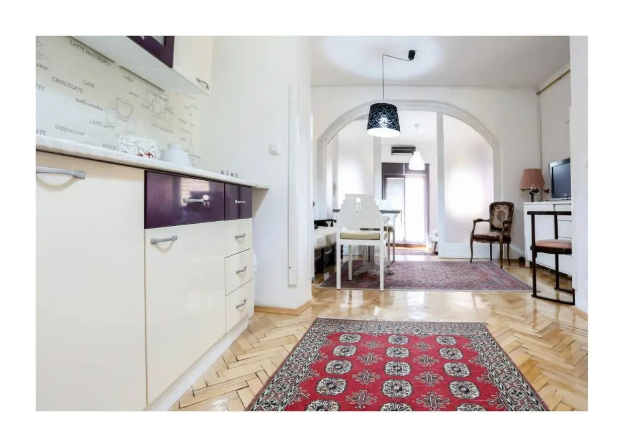 Apartments and Rooms Fonty