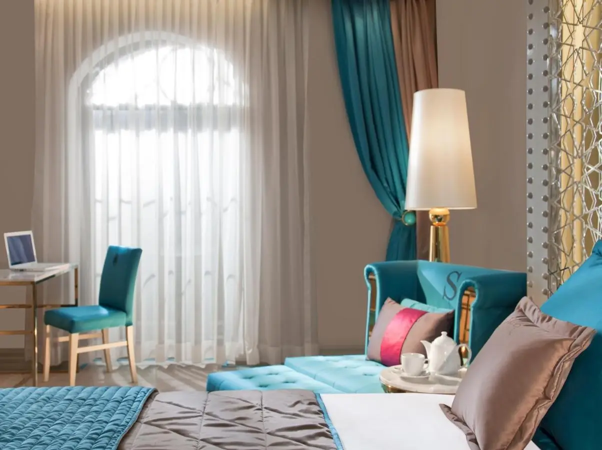 Sura Design Hotel & Suites