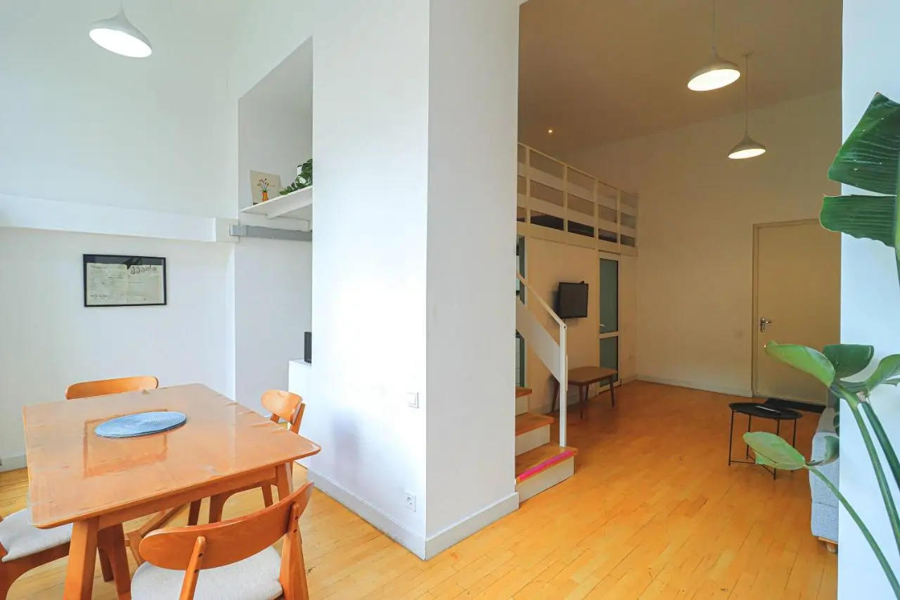 Stylish Apartment on Rustaveli Avenue