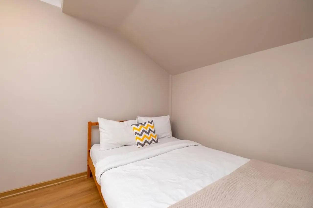 Sea View Two-Bedroom Suite in Managed Residence - Parking and Elevator