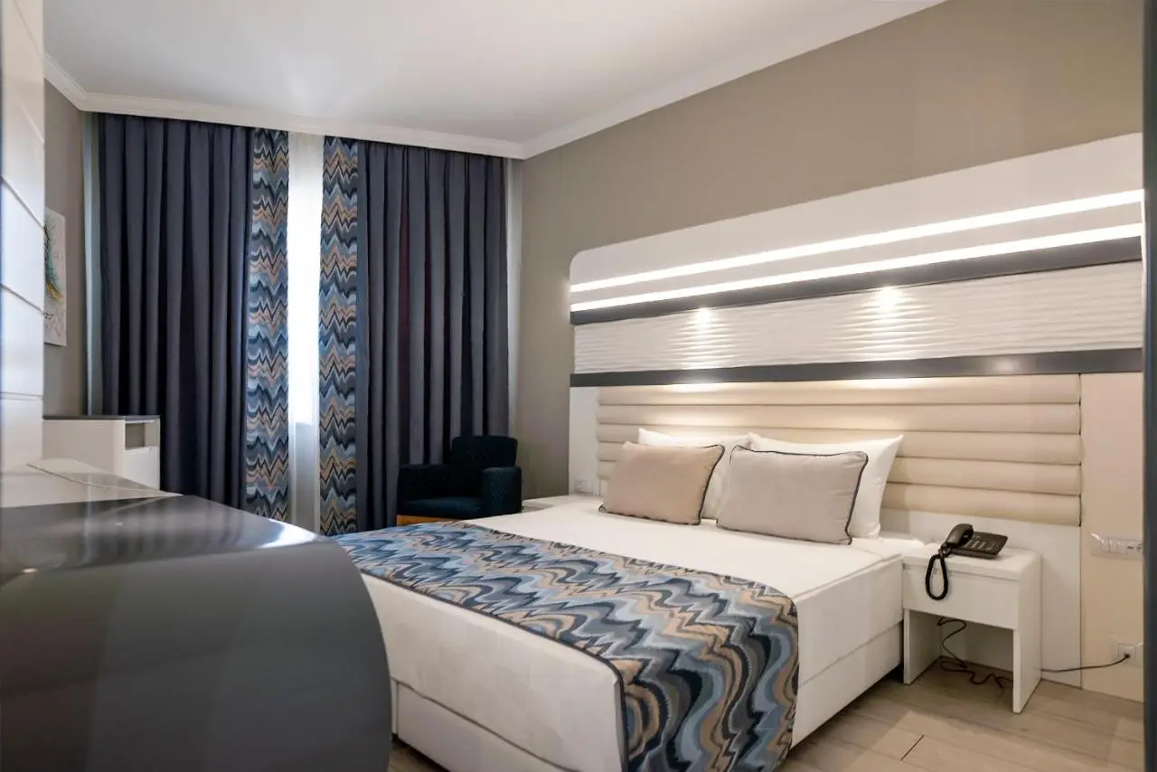 Blue Marlin Deluxe Spa & Resort - Ultra All Inclusive