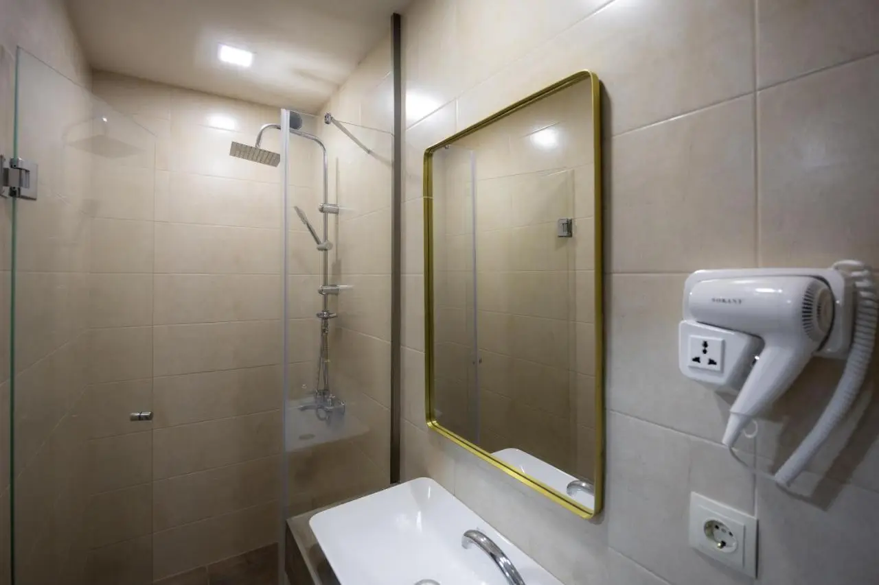 Regraph Hotel