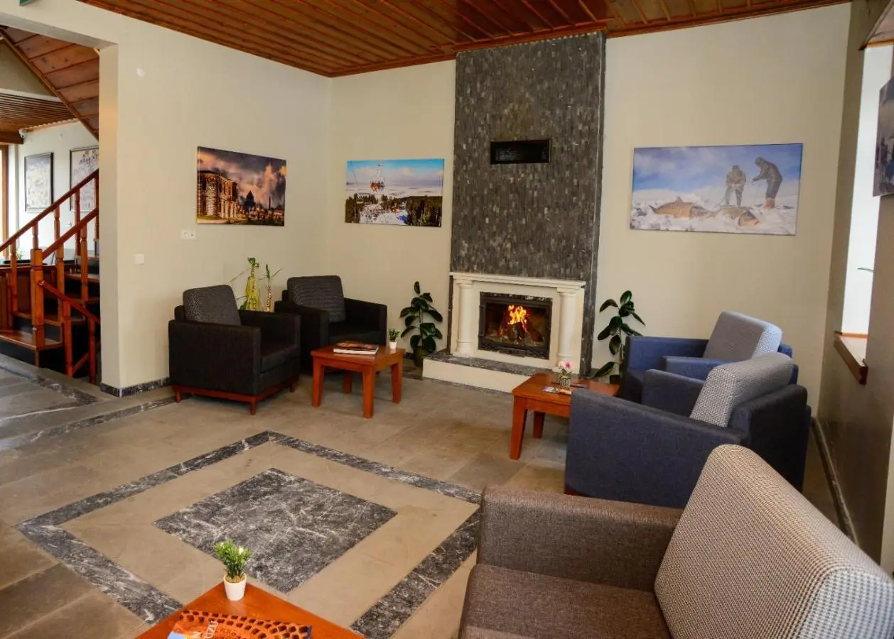 AHISKA PALAS OTEL