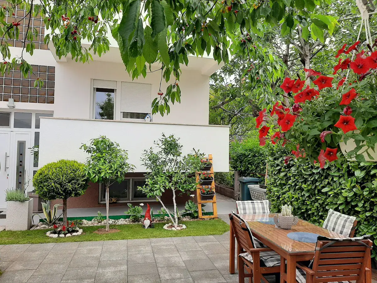 Spacious apartment with two balconies