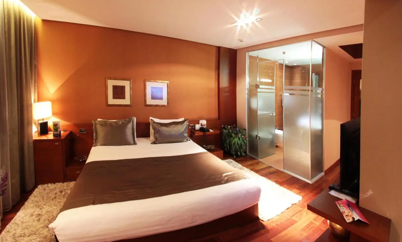 Tirana International Hotel & Conference Center