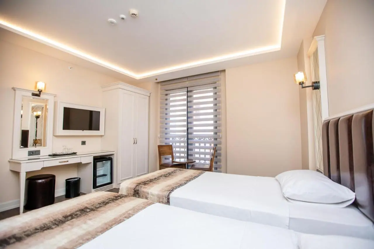 PRAG HOTEL