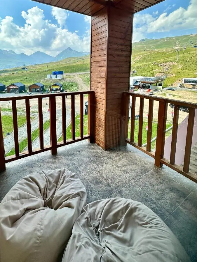 Riders House New Gudauri