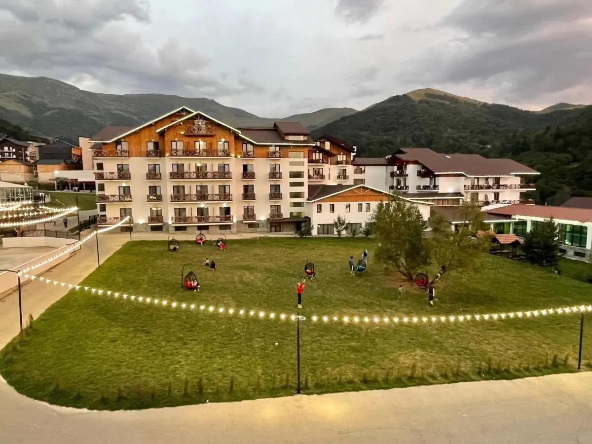 Snow Pine Suite - 4 Star Resort