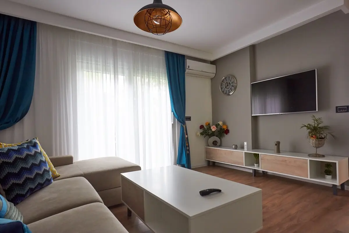 Charming Two Bedroom Apartment Zara