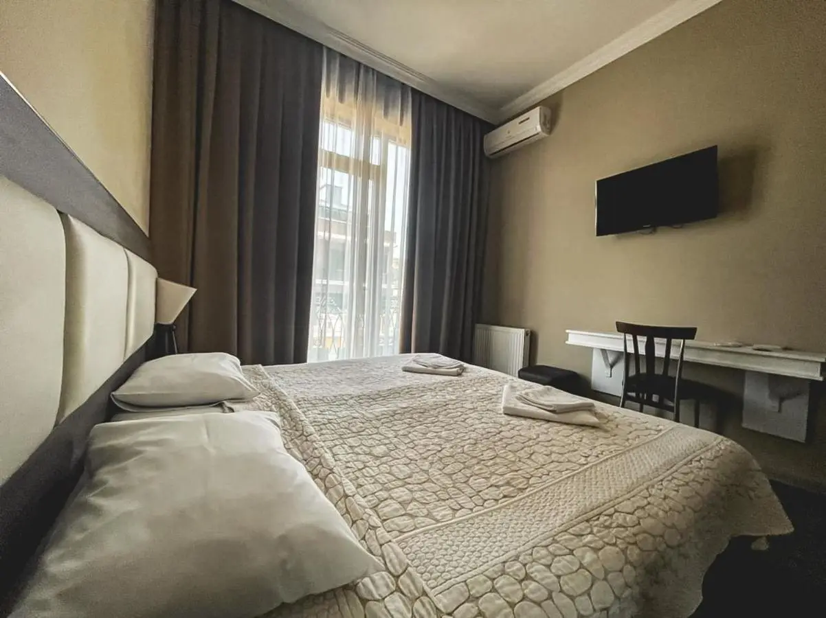 Discovery Hotel