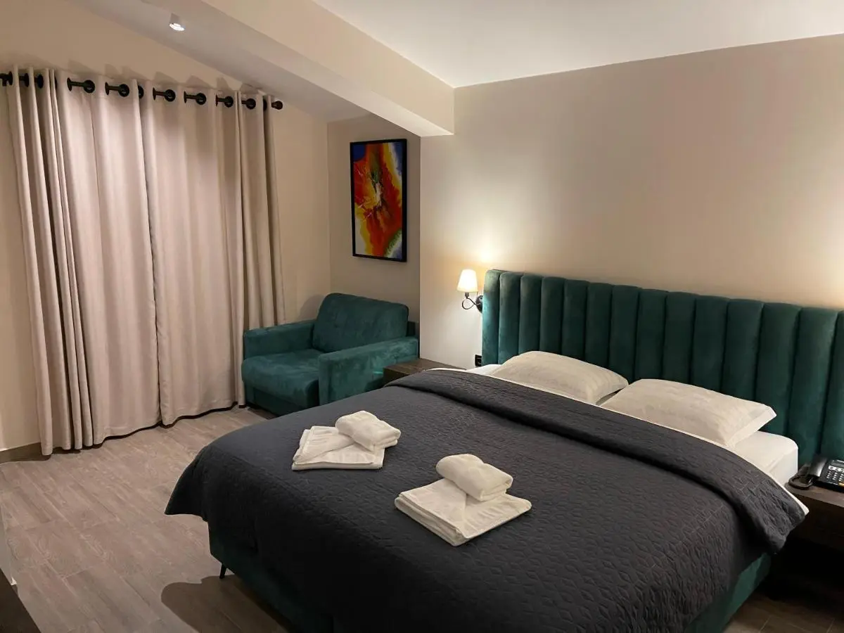 Venis Hotel