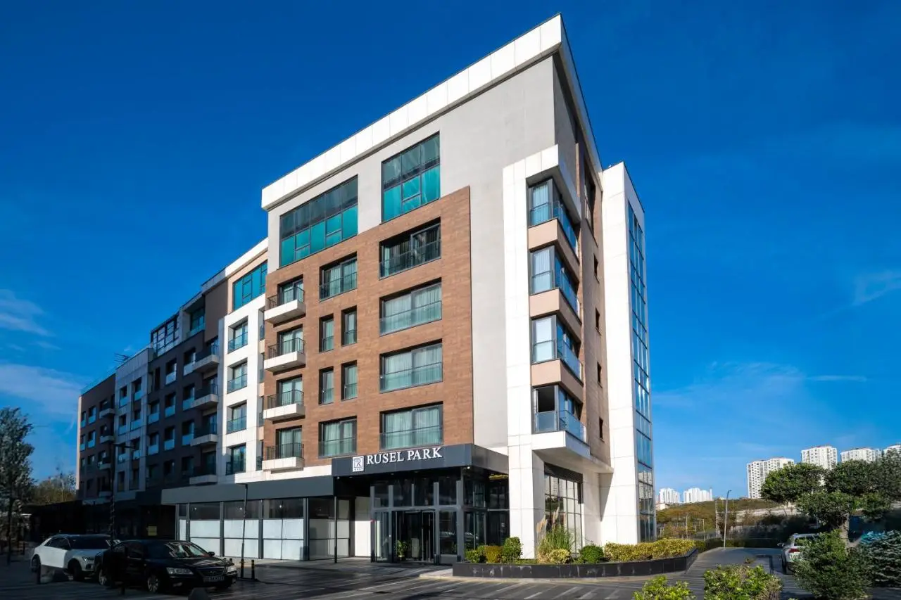 Rusel Park Residence