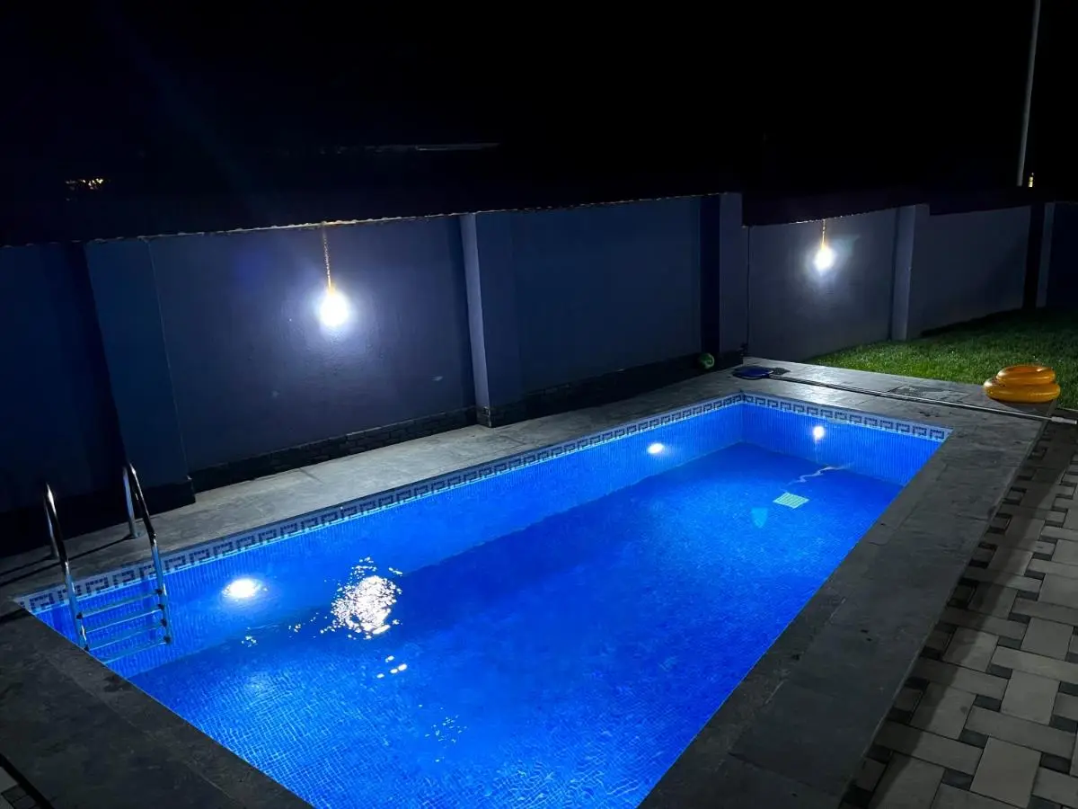 Blue Pool Paradise