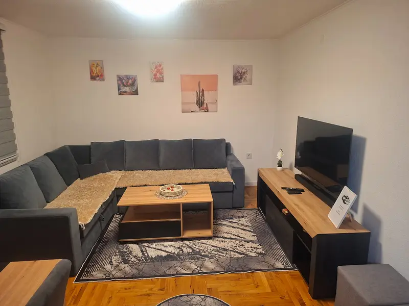 Family  Private House w/ Garden & Gazebo|10 Guests