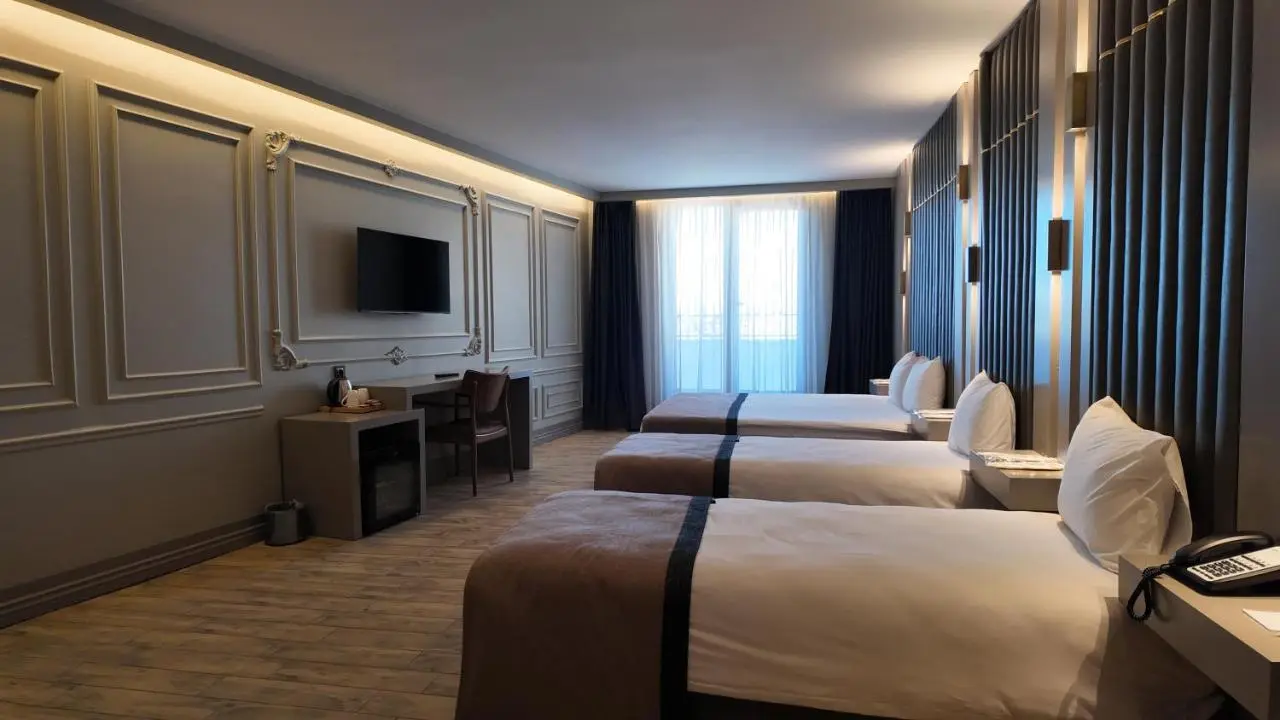 Lala Grand Hotel