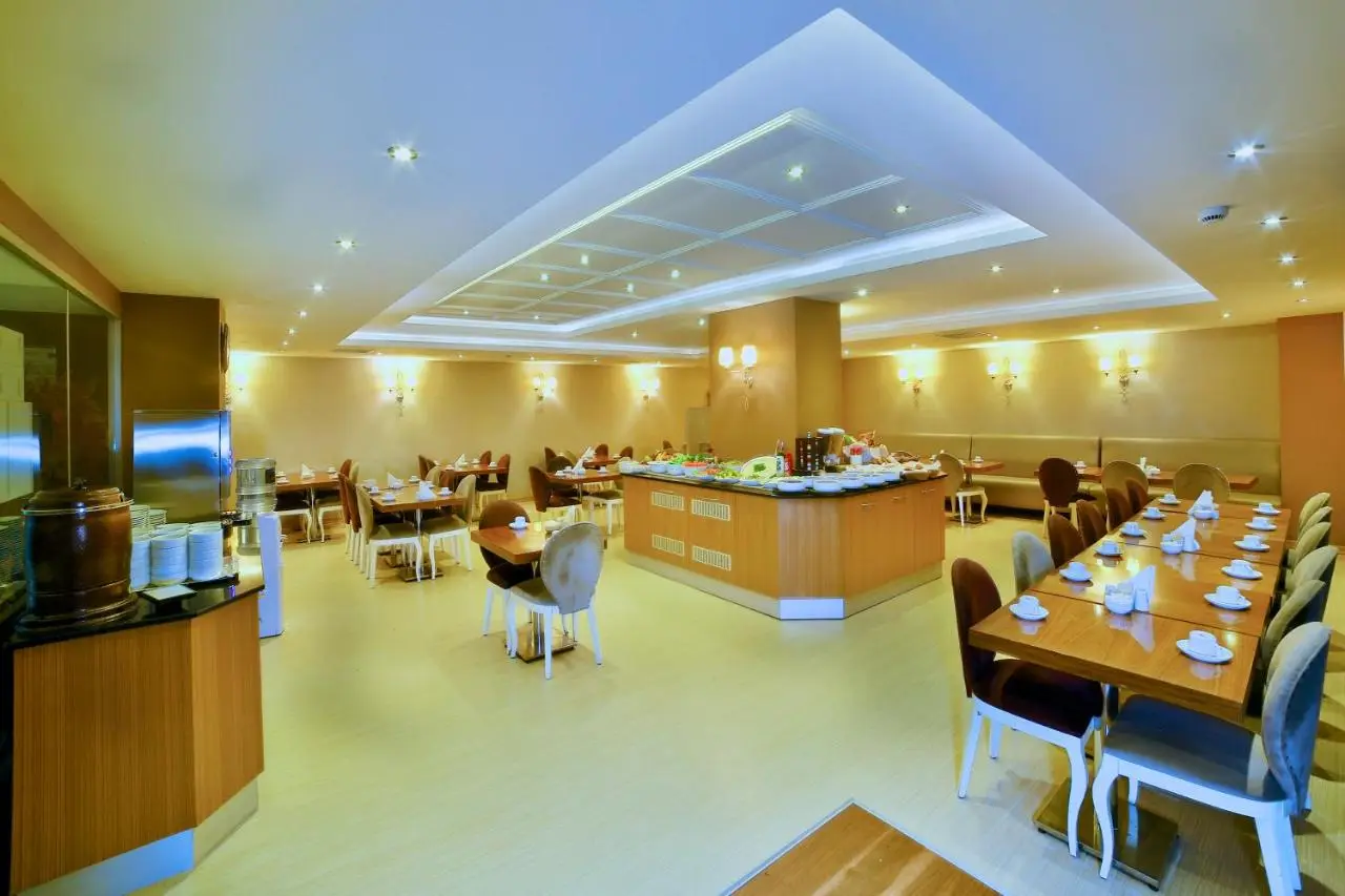 Hotel Grand Emin