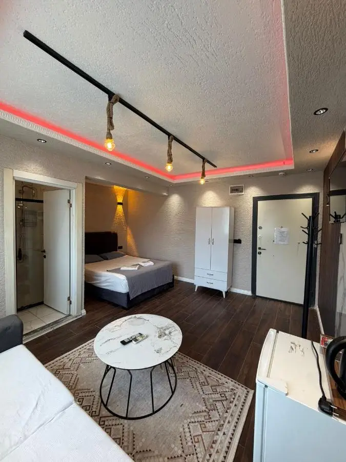 KRAL GRAND OTEl