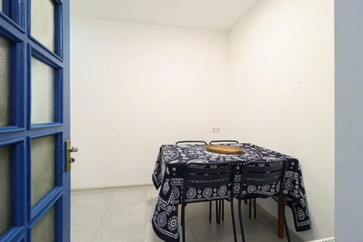 Stylish 1BR Apt in Central Tbilisi By Wehost