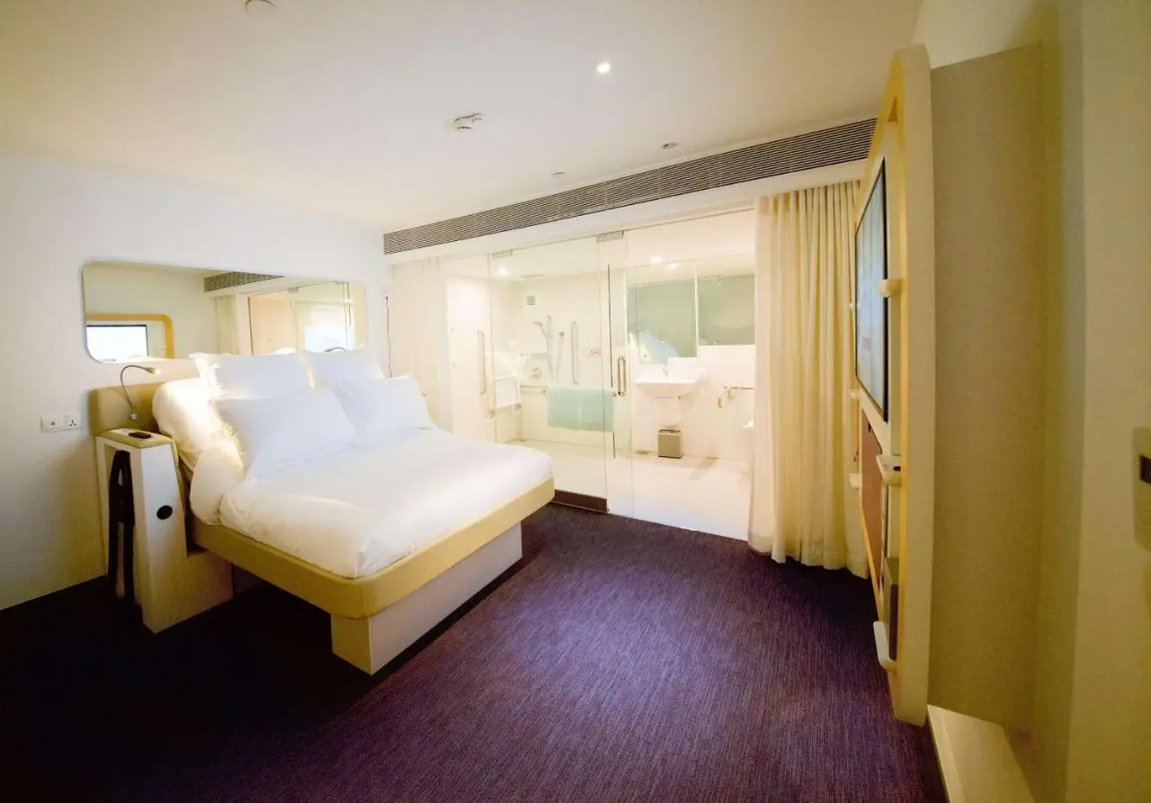 YOTELAIR Istanbul Airport, Duty free - International Transit area