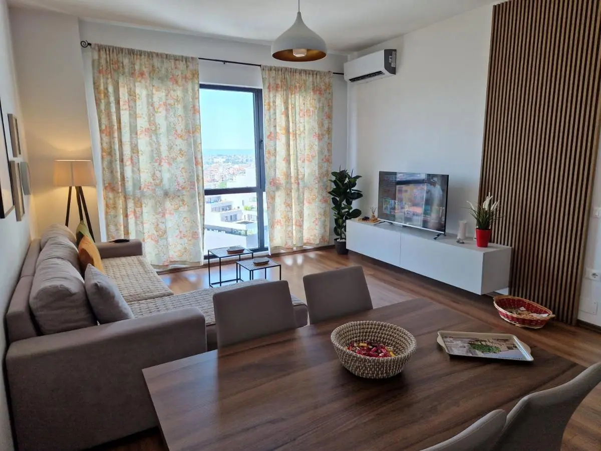 Red & White Palace Apartment