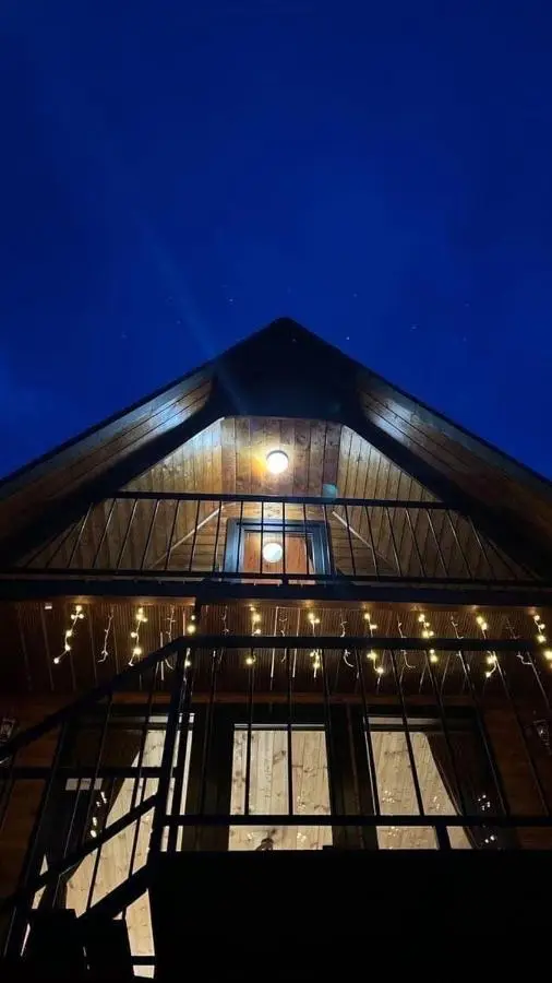Elia Hut Kazbegi