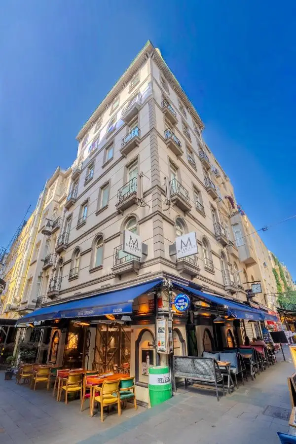 Mirrors Hotel İstanbul Taksim City Center