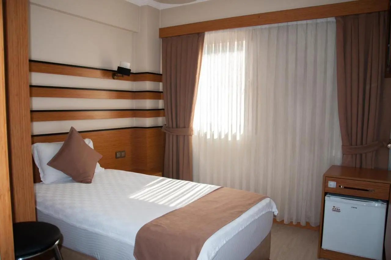 Quars Garden Hotel