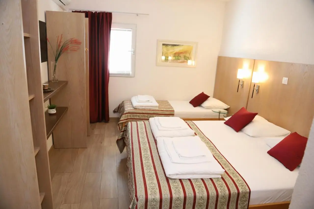 "VILLA DENY" Boutique HOTEL - included "FREE PARKING"