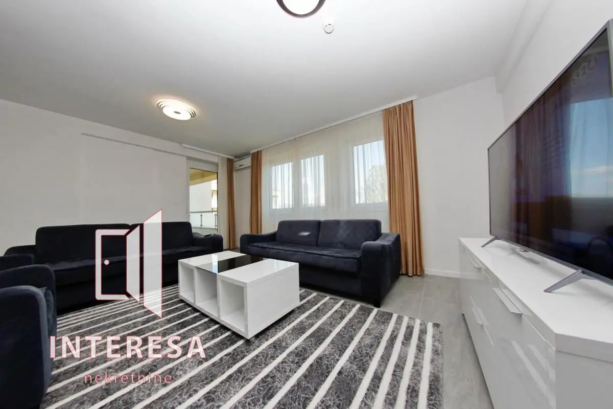 Panamera Apartments PRIVATE