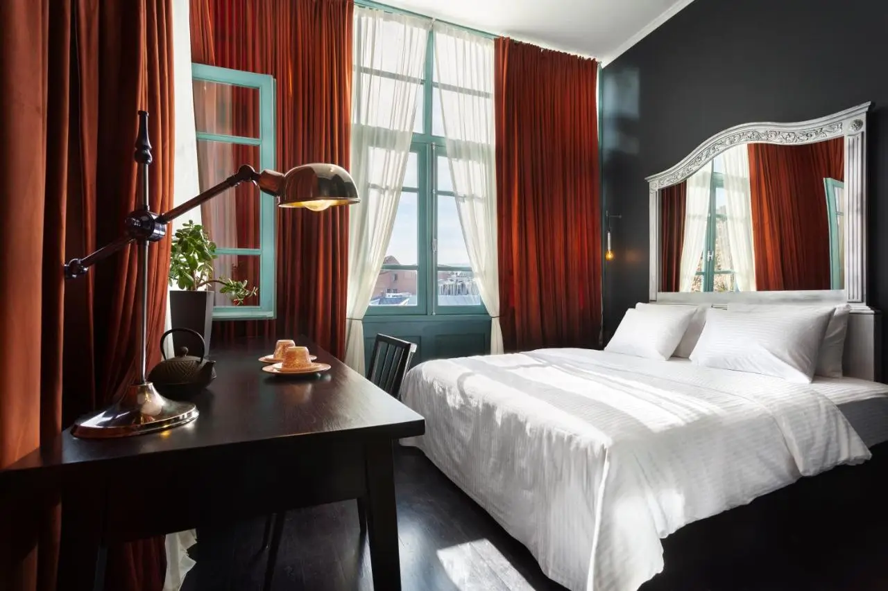 Unfound Door - Design Hotel