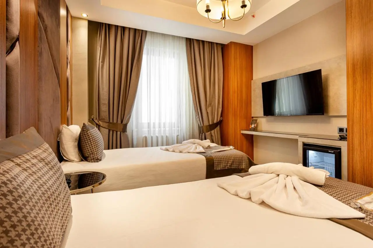Santra Hotel