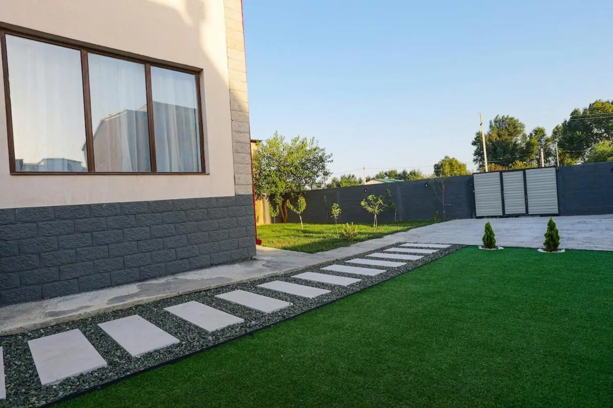 Brand-New 2BR House with Garden