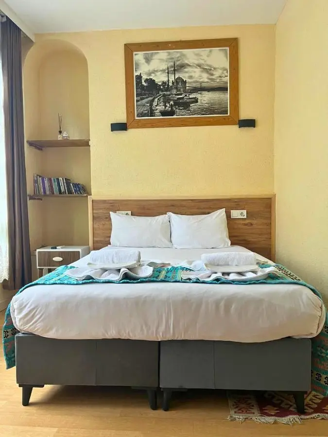 Otantik Hotel