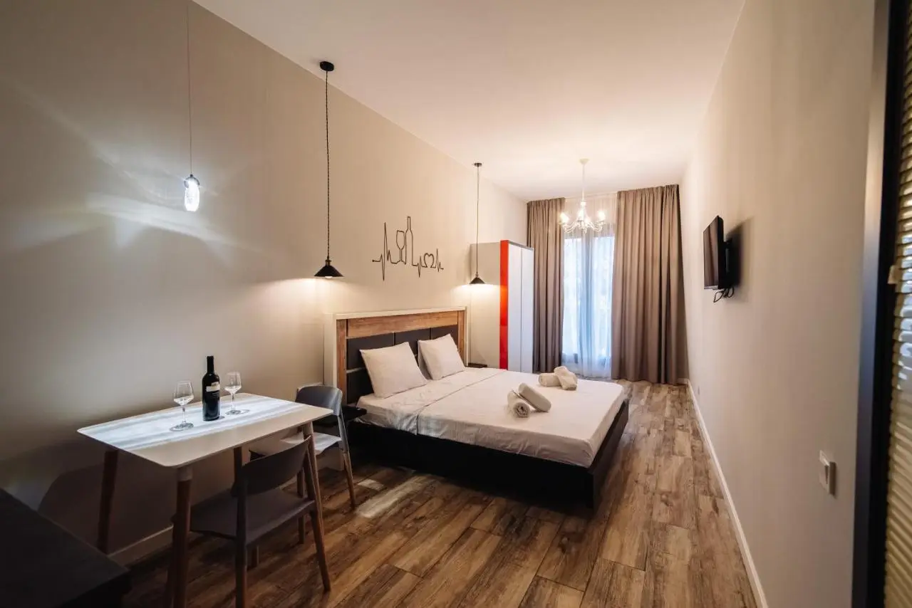 Wine Rock Hotel