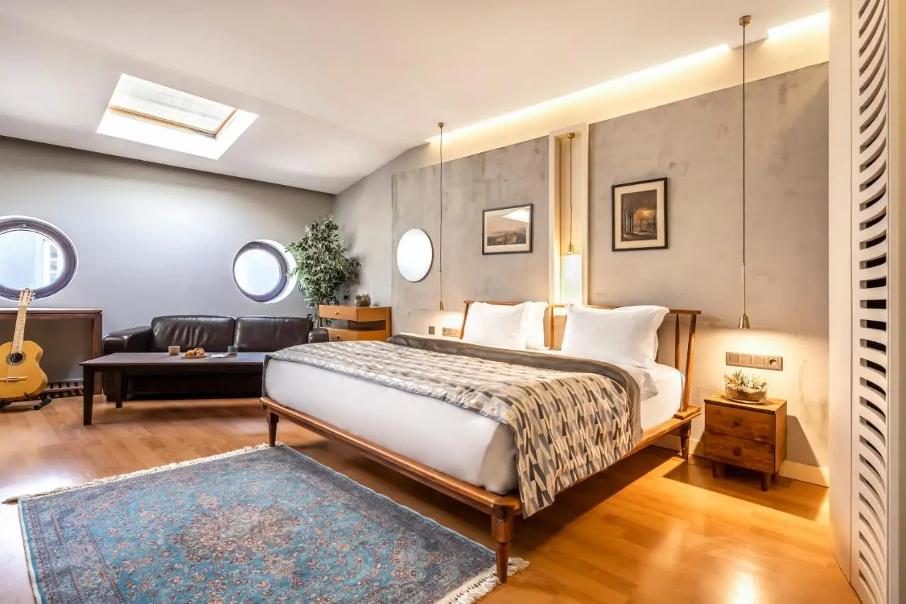 Ansen Hotel and Suites