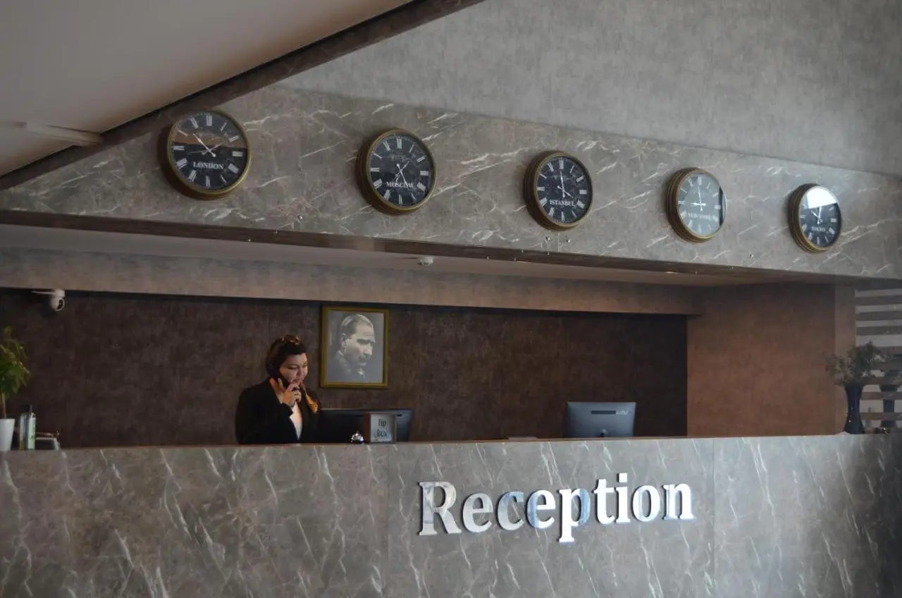 Marina Park Hotel