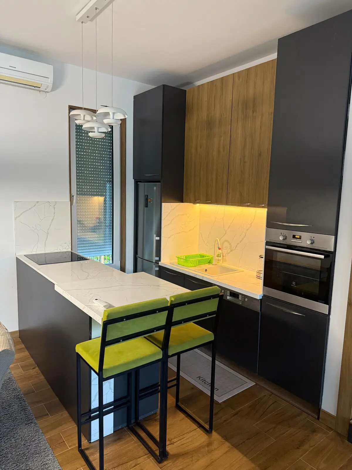 Villa Wood & Green Pool & Spa Residence