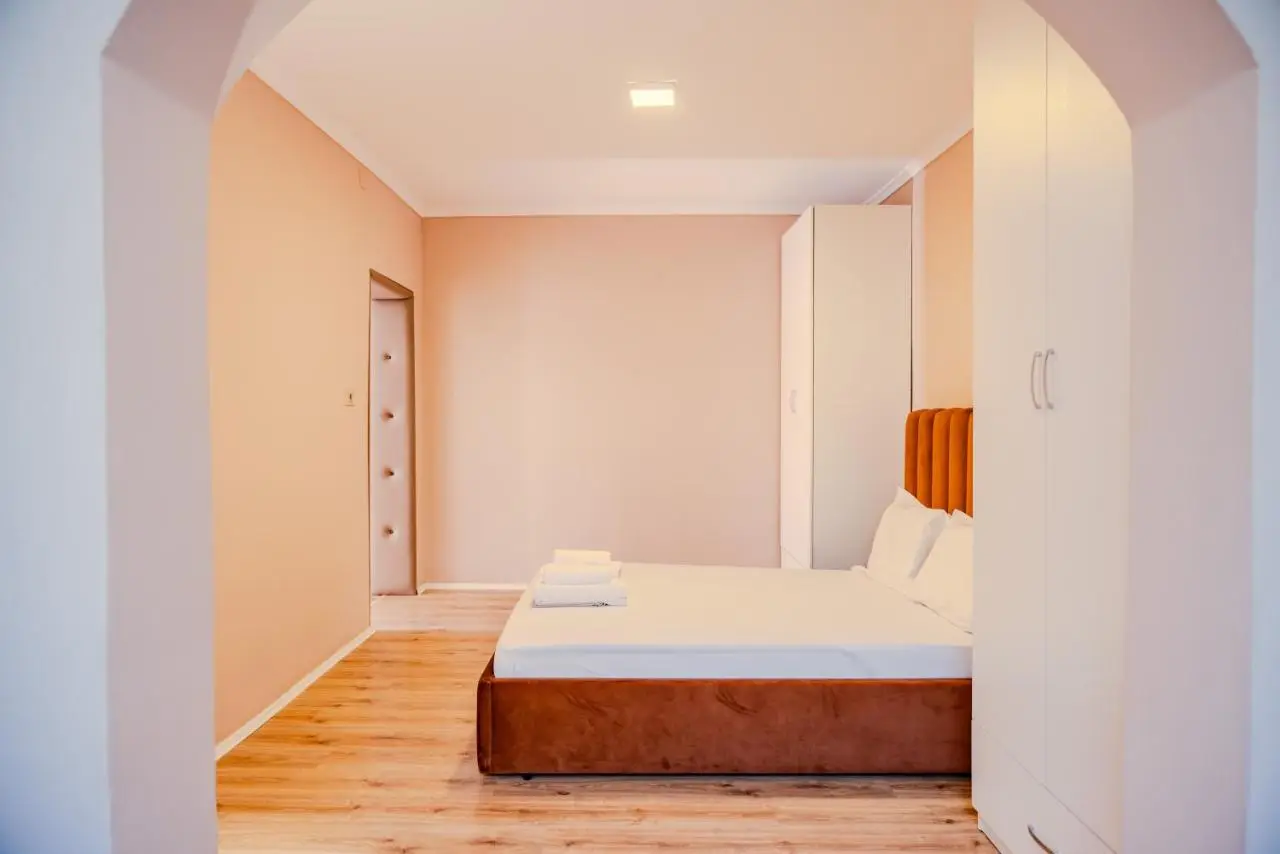 Bejart Apartment 5
