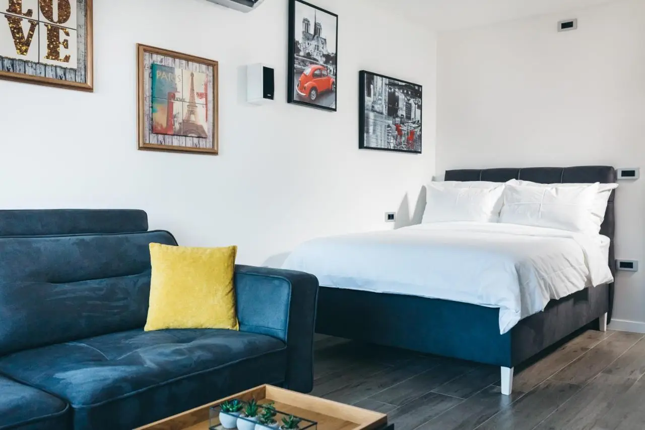 HelloSky Apartment