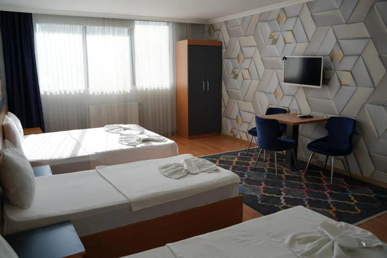 Heraldic Room Hotel
