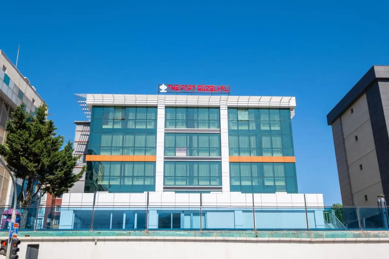 The Port Güzelyalı