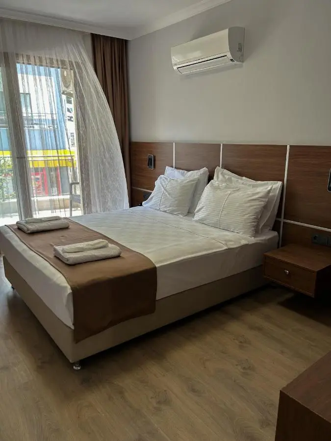 Gulluk Life Hotel